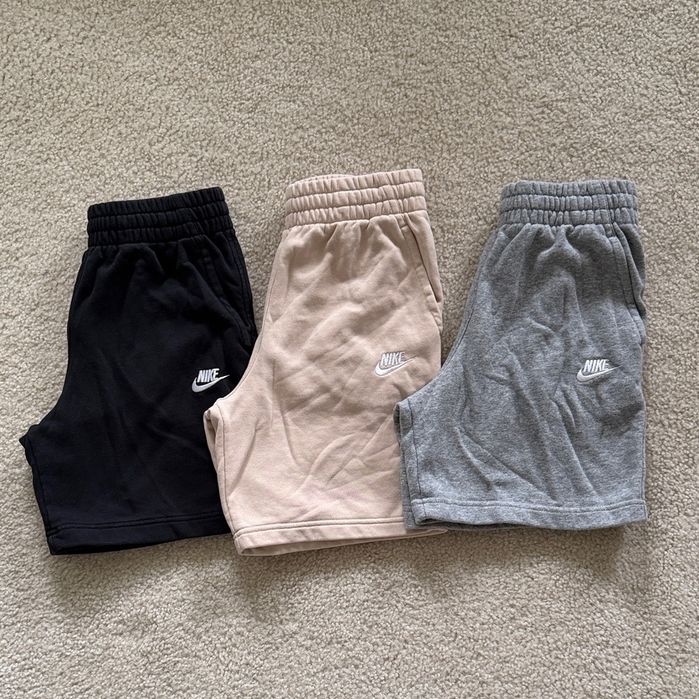 Great condition! Bundle of 3 Boys Nike shorts